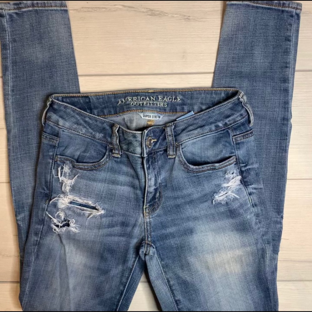 American Eagle Ripped Jean Jeggings Size 2